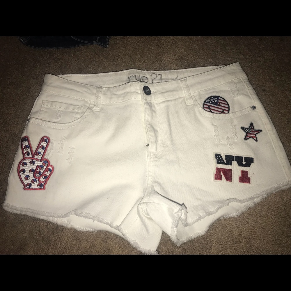distressed rue 21 shorts